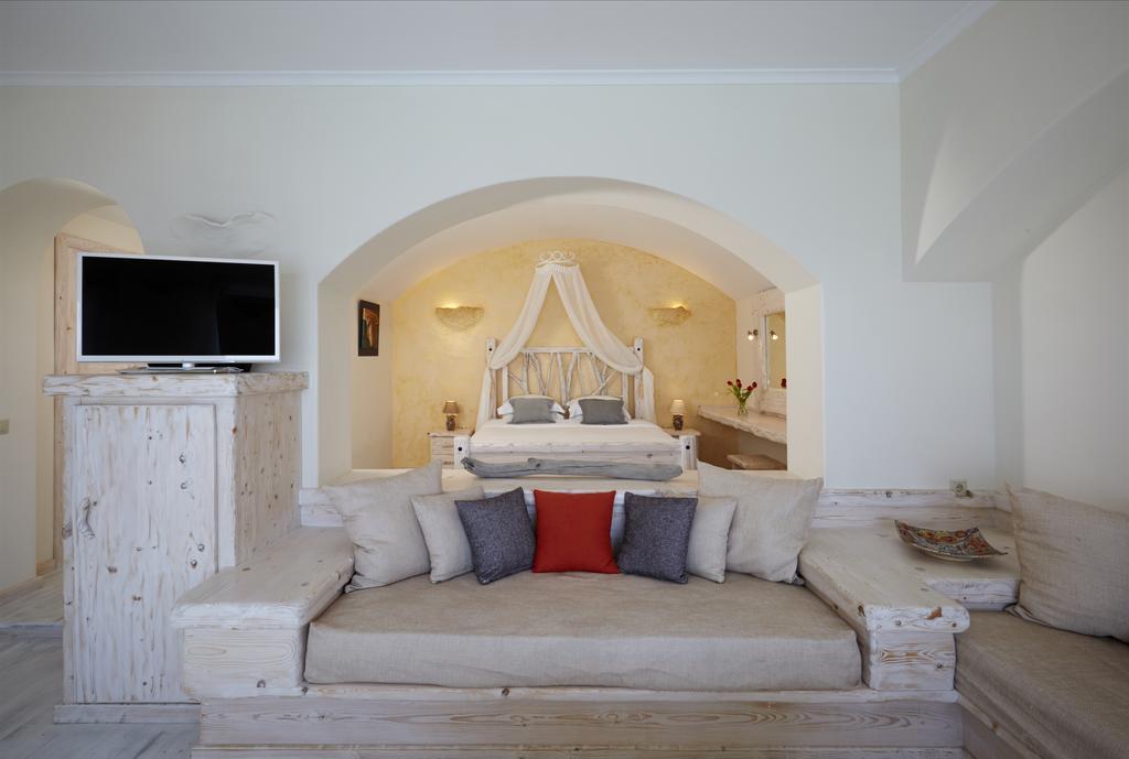 Athermi Suites - Adults Only Fira  Exterior photo